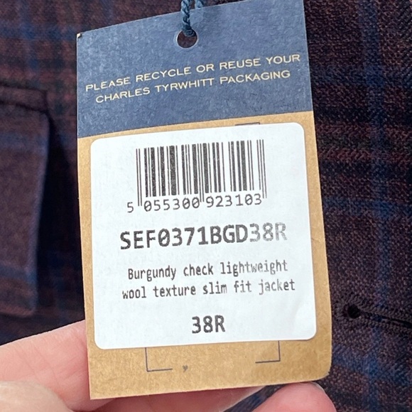 Charles Tyrwhitt Burgundy check lightweight wool texture slim fit jacket 38R - Picture 8 of 15